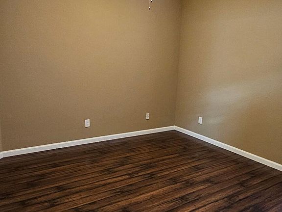 3rd image of 7940 Brady Rd NW