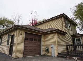 149 Fossil Lake Ct, Wilmington, IL 60481