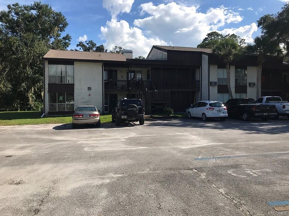 1st image of 22101 Sandalwood Dr