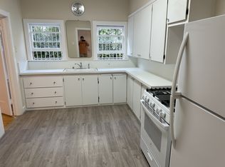 155 1/2 S Sycamore Ave, Los Angeles, CA 90036