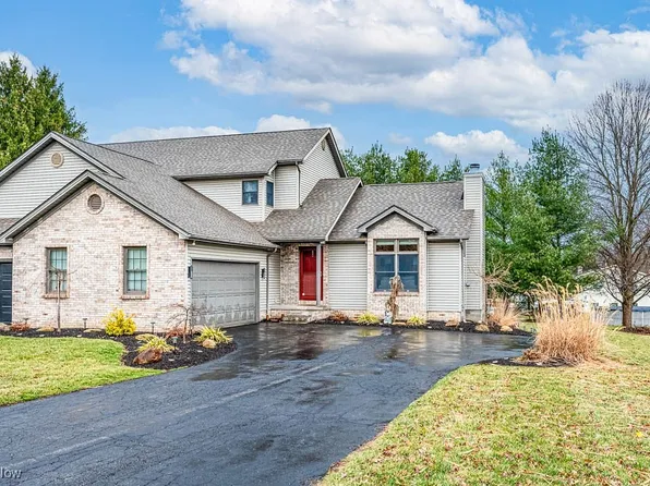 5917 Tippecanoe Rd, Canfield, OH 44406