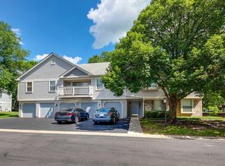 1209 Bradwell Ln APT C, Mundelein, IL