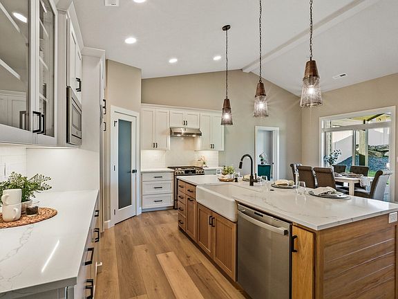 3rd image of 4116 S Boge Ct