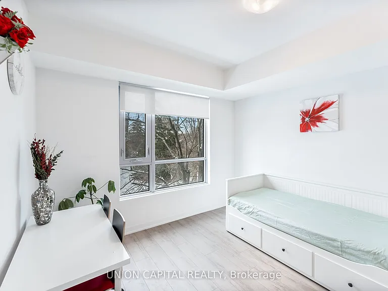 1800 Simcoe St N #201 — Photo 8