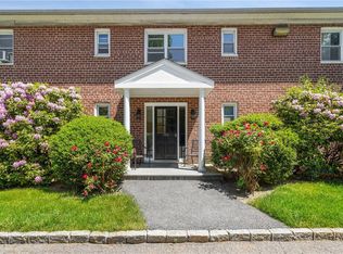 352 N State Rd APT 4H, Briarcliff Manor, NY 10510