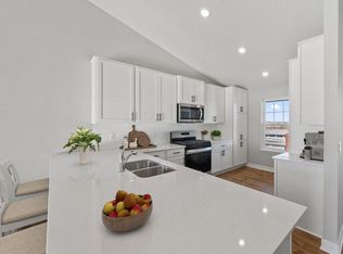 2223 Latour Dr, Shakopee, MN 55379