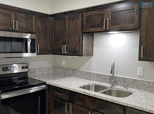 922 Walnut St #1004-27, Chico, CA 95928