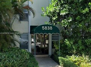 5838 SW 74th Ter APT 311, South Miami, FL 33143