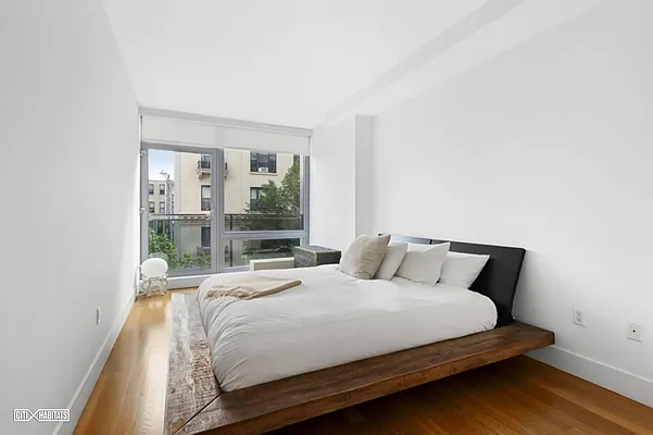 Sold by Citi Habitats | media 23