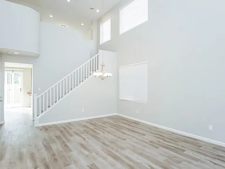 2405 Breckle Key Ave — Photo 4