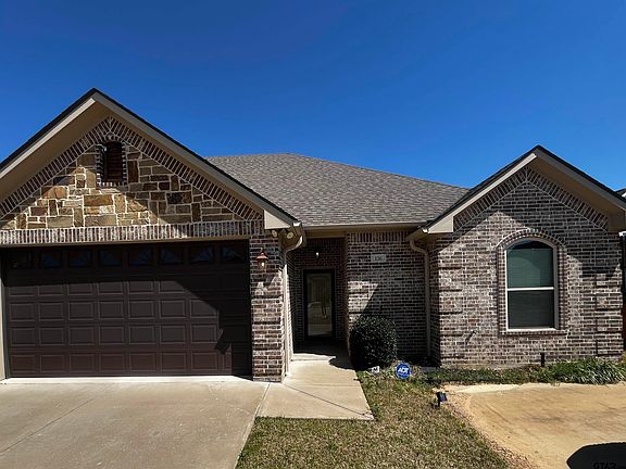 2nd image of 136 Letha Ct