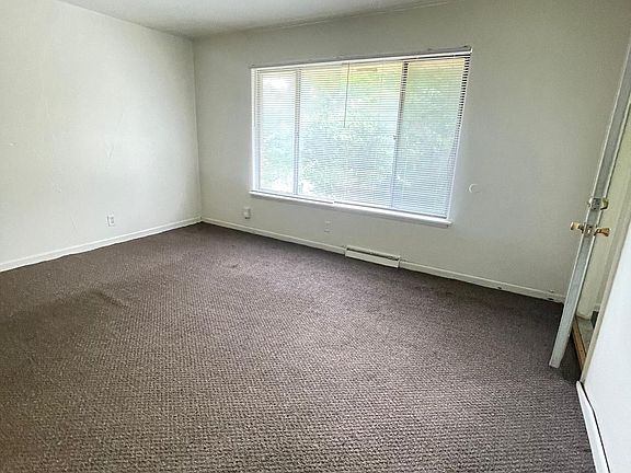 5th image of 6108 W Medford Ave #3