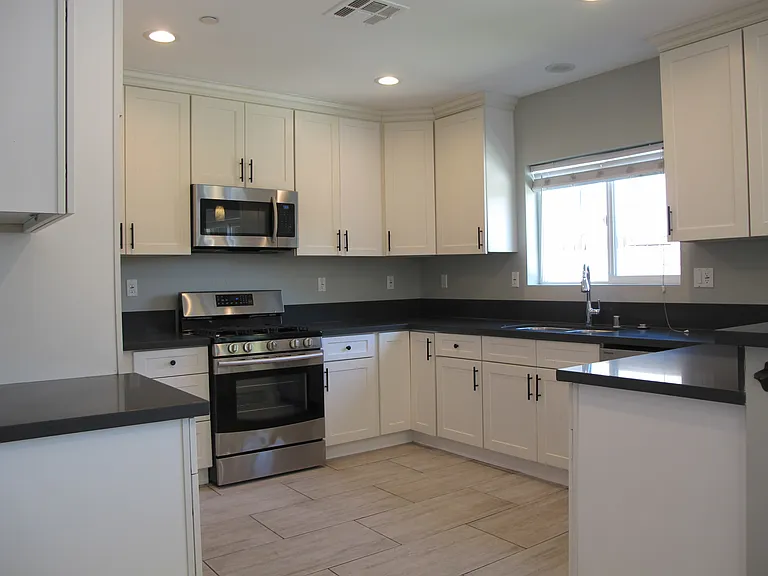 7542 Denny Ave — Photo 13