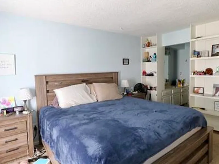 14126 W 88th Pl — Photo 5