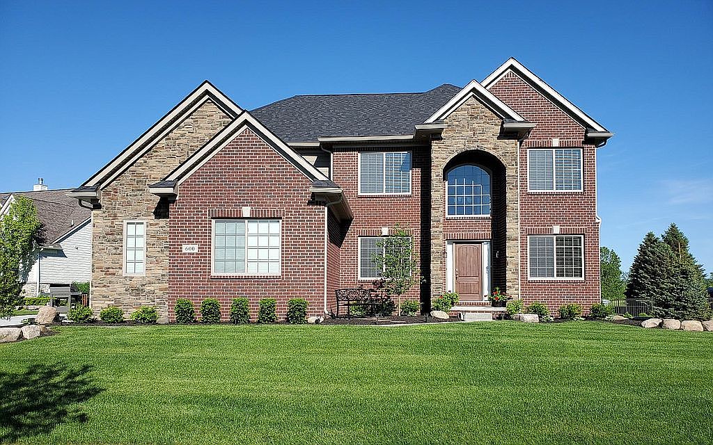 600 Eastlake Trl, Oxford, MI 48371 Zillow