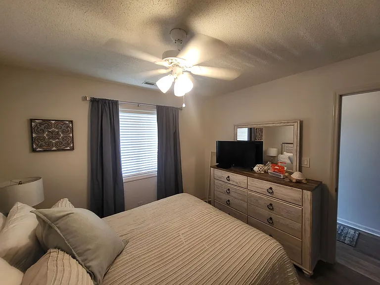 203 Landing Rd #H — Photo 3