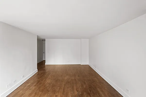 Rented by Oxford Property Group | media 3