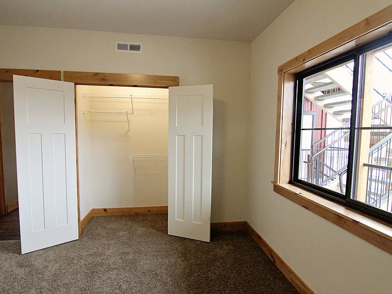 4015 S Russell St — Photo 27