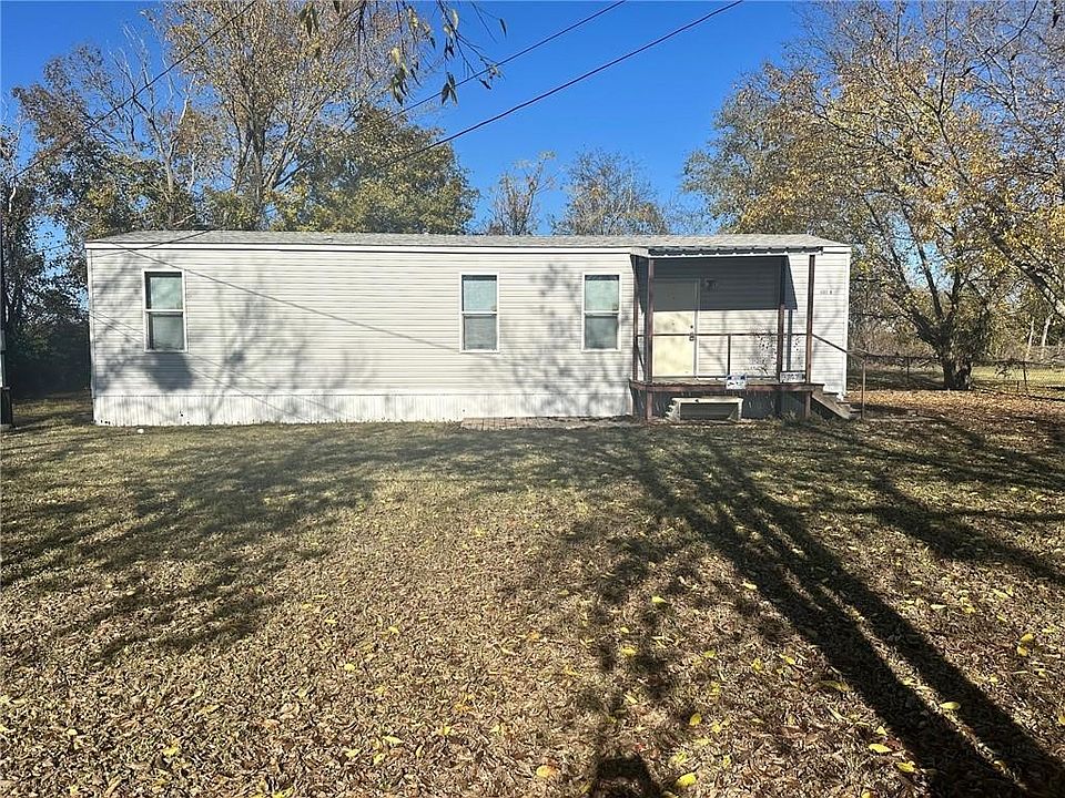 1st image of 3702B Katy Ln