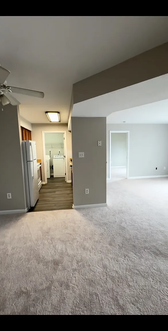 2 bed, 936 sqft, $1,950 — Photo 3