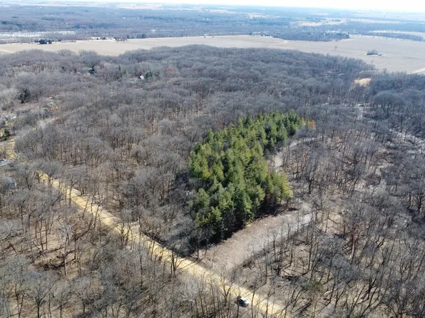 W Penn Corner Rd, Oregon, IL 61061