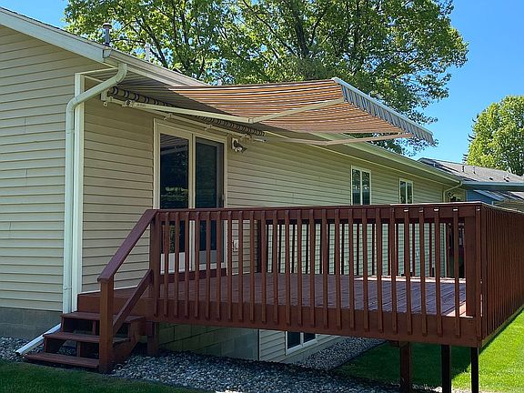 2nd image of 4421 Hickory Ln