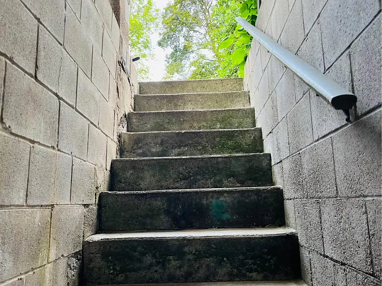31 The Ridgeway St — Photo 11