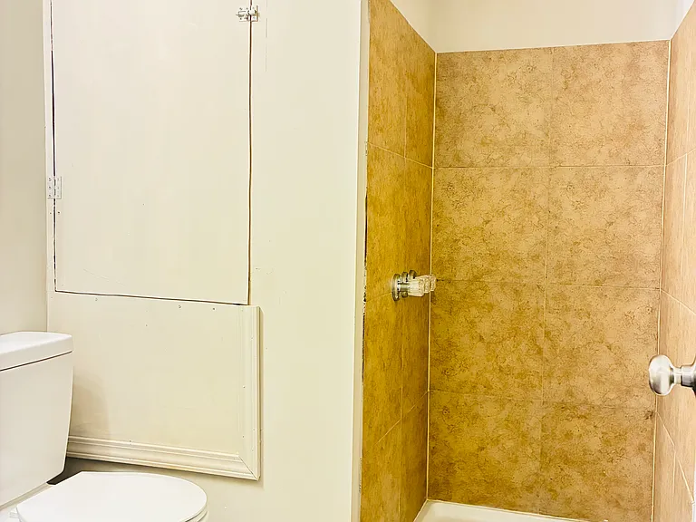 407 Gardner St — Photo 21