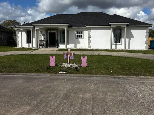 4308 Captain Kidd Way, Beaumont, TX 77713