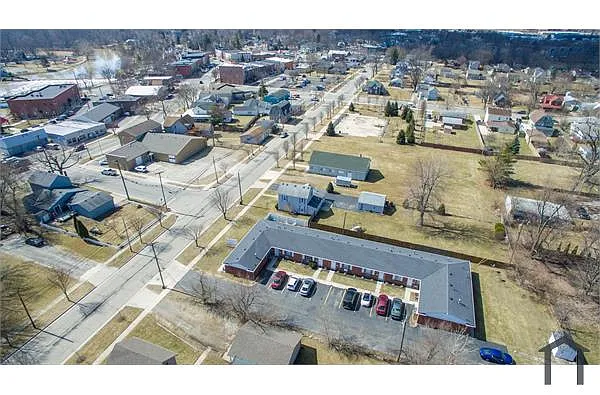 Building Photo - 207 Van Nest St