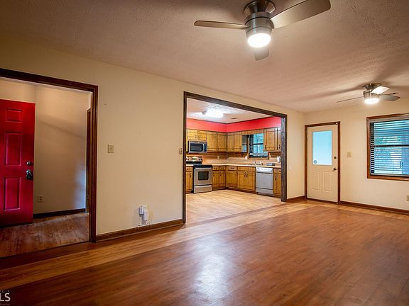 5th image of 2120 Teri Ln SE