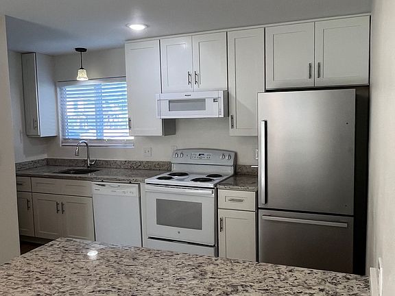 3rd image of 6225 Don Carlos Dr