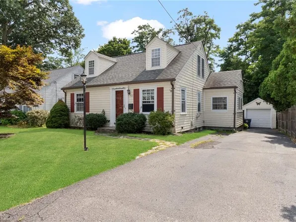 53 Hemlock Ave, Cranston, RI 02910
