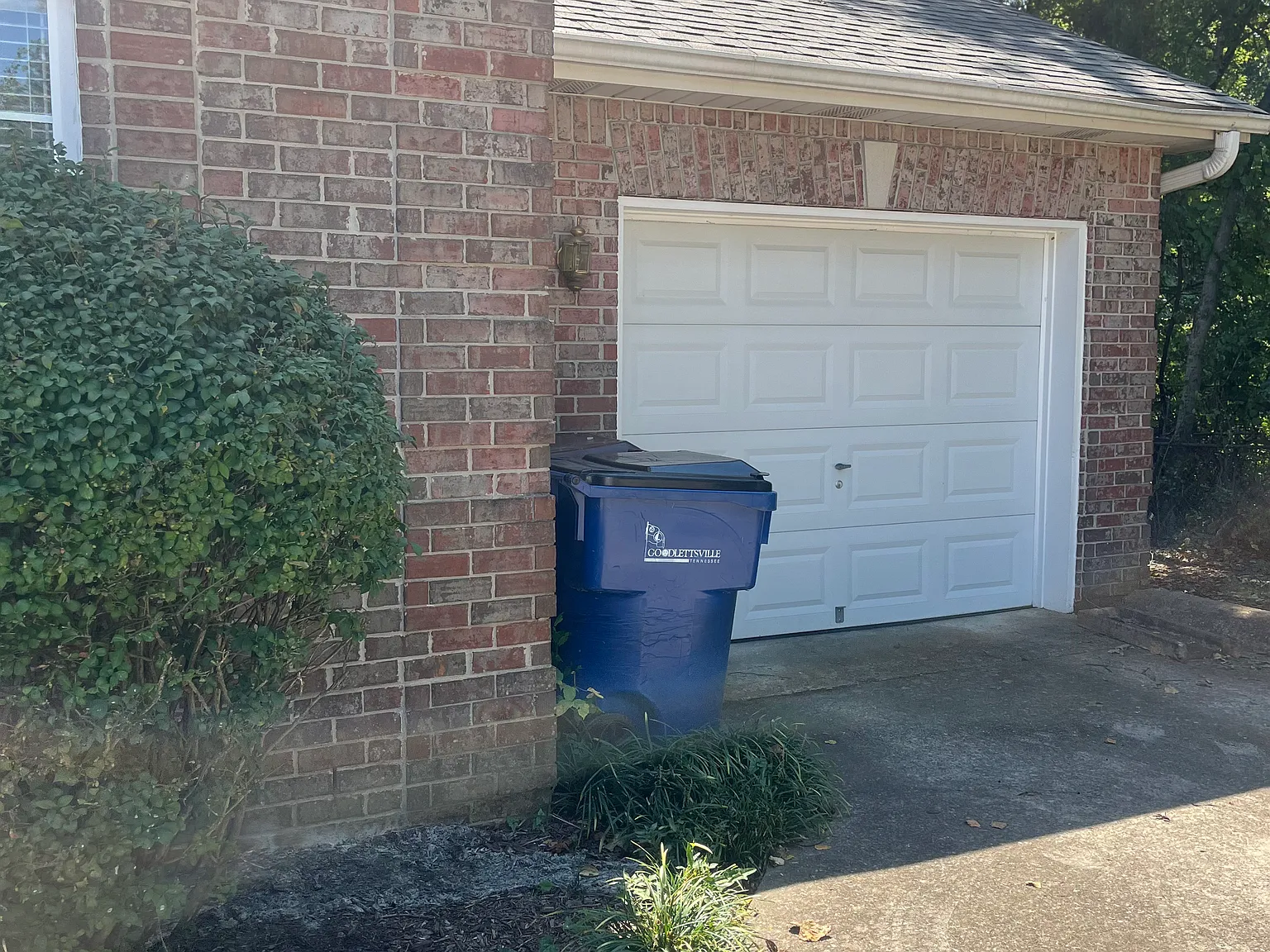 2 bed, 1.5 bath, 1200 sqft, $1,500 — Photo 2