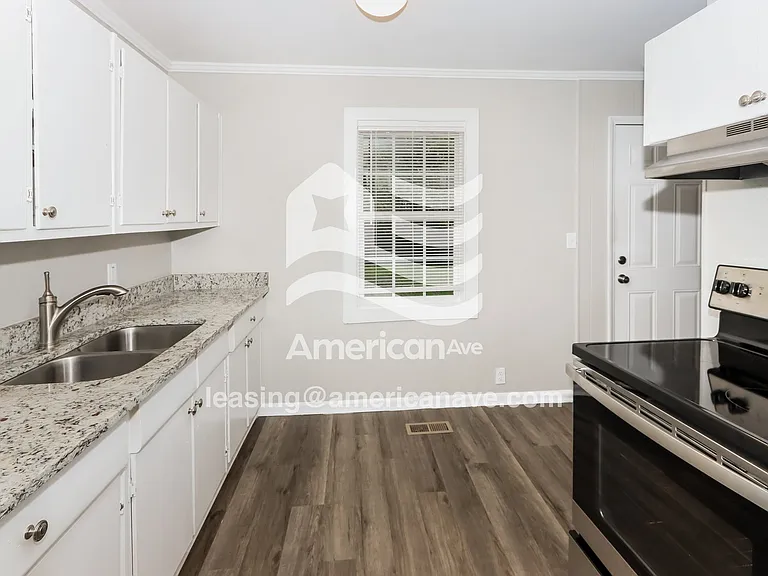 1542754_005_wm_-_kitchen_13062773.jpg