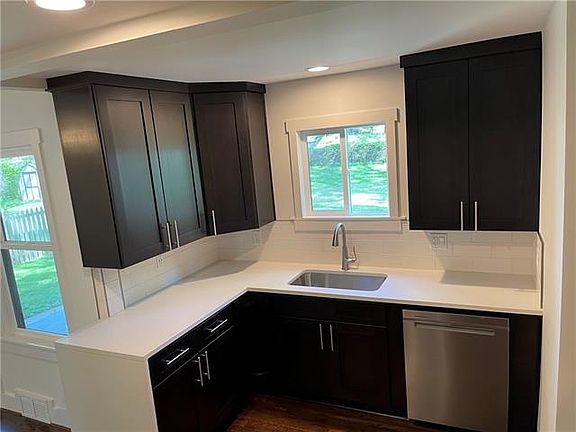 4th image of 4316 W 53rd Ter