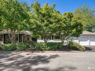 8350 SE 34th St, Mercer Island, WA 98040