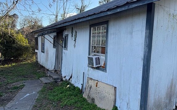 1st image of 110 NE Granger Mill Ave