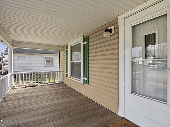 5th image of 721 S Wabash Ave