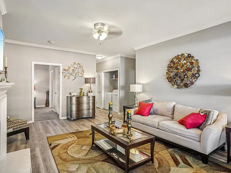Bridford Lake Apartments — Photo 10