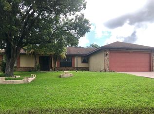 30 Emerson Dr NW, Palm Bay, FL 32907