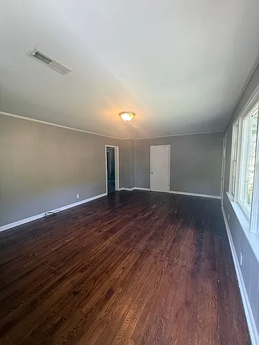 5123 School Ave Photo 1