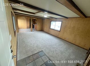 128 Court Dr, Greenwood, MO 64034