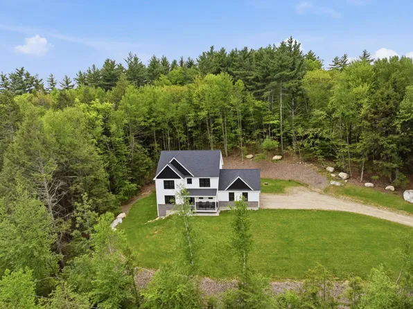 8 Arrowwood Road, New Boston, NH 03070