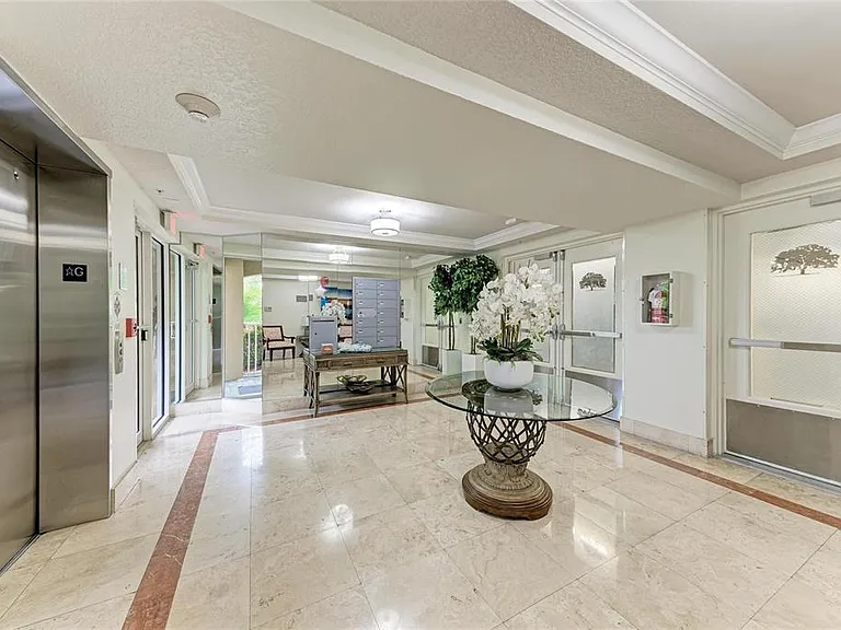 5200 Manorwood Dr #2D — Photo 7