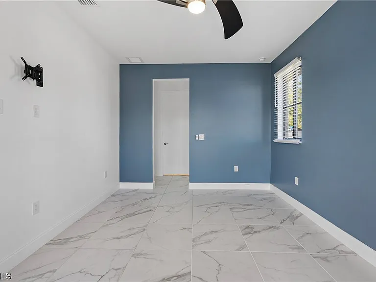 24 Crestwood Cir S — Photo 14