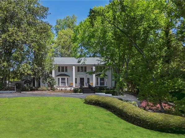 1011 W Paces Ferry Rd NW, Atlanta, GA 30327