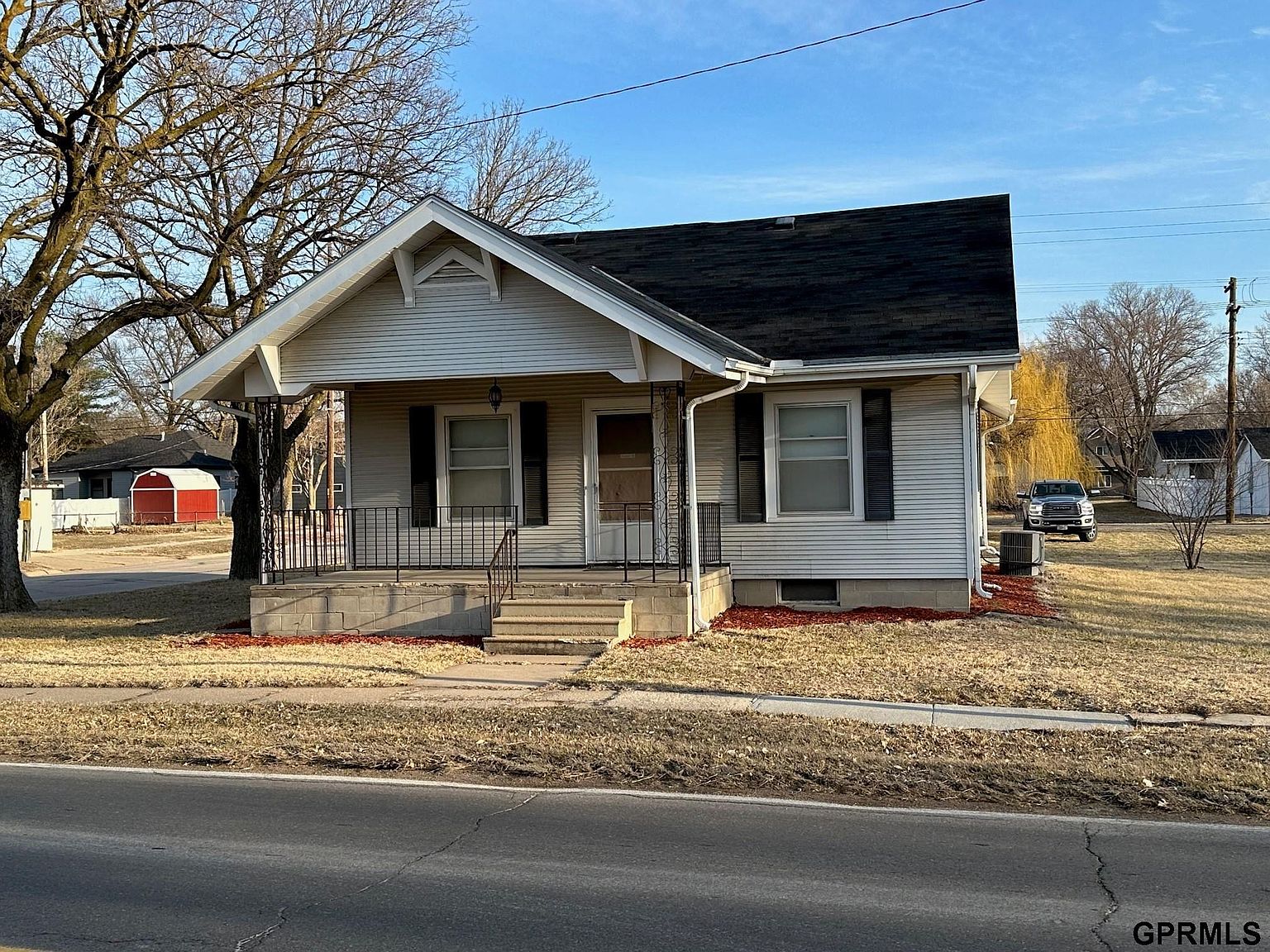 746 5th St, Milford, NE 68405 Zillow