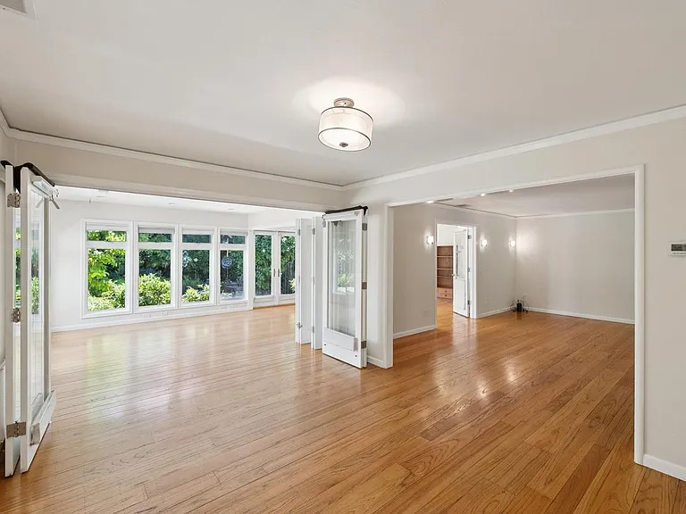 970 Palo Alto Ave — Photo 23