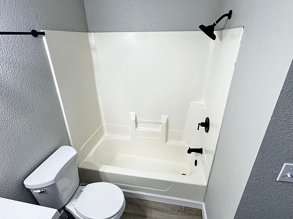4th image of 35 Osage Ridge Rd APT 4